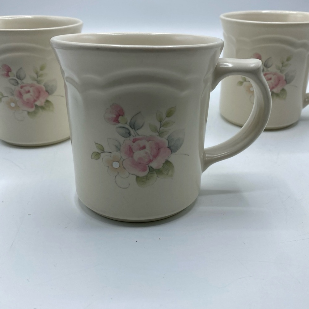 Pfaltzgraff Tea Rose Mugs/Coffee Cups  Set of 4 USA - Picture 3 of 6